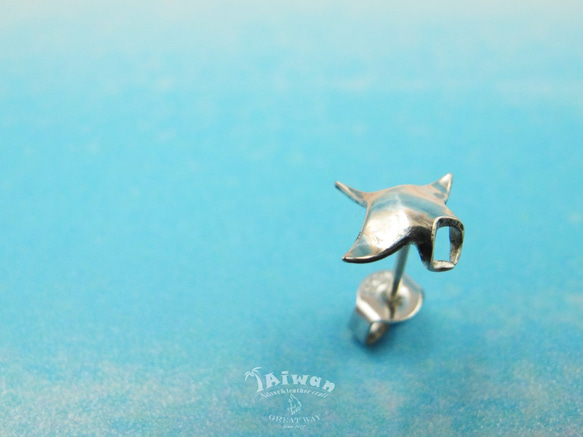 【925海洋銀飾 Diving silver】耳針式魟魚耳環 第4張的照片