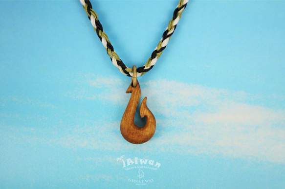 【海洋飾品 Wooden Necklace】海洋原木飾品--魚鉤 原木項鍊 第2張的照片