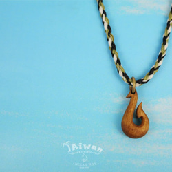 【海洋飾品 Wooden Necklace】海洋原木飾品--魚鉤 原木項鍊 第4張的照片