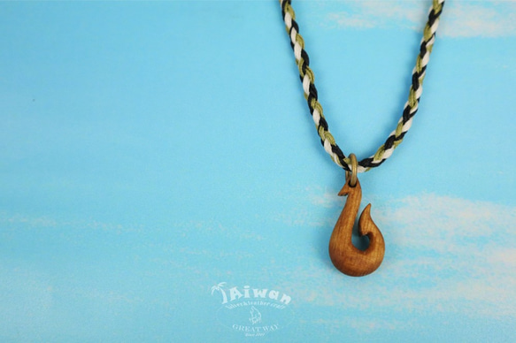 【海洋飾品 Wooden Necklace】海洋原木飾品--魚鉤 原木項鍊 第4張的照片