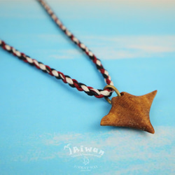 【海洋飾品 Wooden Necklace】海洋原木飾品--魟魚 原木項鍊 第4張的照片