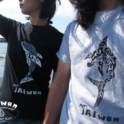 【獨家商品】毛利人圖騰風格絹印海洋潛水棉T-shirt--長尾鯊 第6張的照片