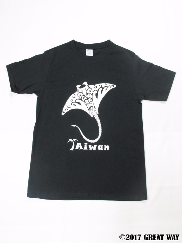 【獨家商品】毛利人圖騰風格絹印海洋潛水棉T-shirt-魔鬼魟 Manta 第2張的照片