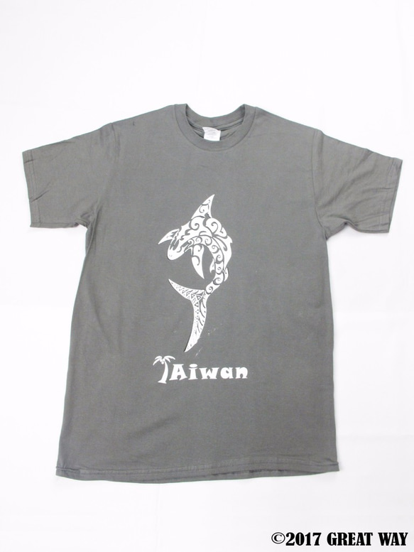 【獨家商品】毛利人圖騰風格絹印海洋潛水棉T-shirt--鯊魚 第2張的照片