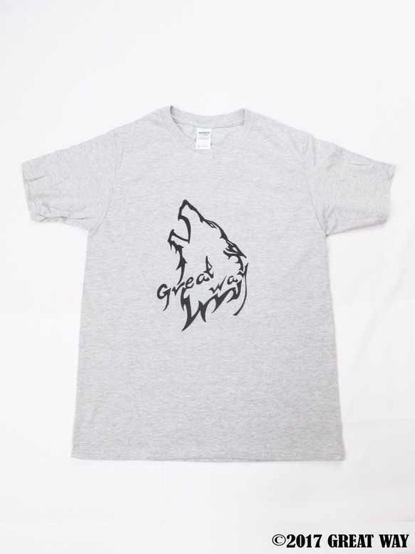 【獨家商品】久韋革飾坊同名T-shirt 第1張的照片