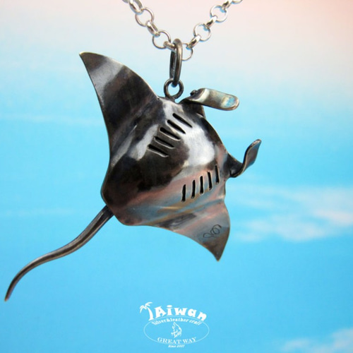Diving silver】925銀海洋潛水銀飾--寫實魟魚墜飾項鍊久韋革飾坊Great