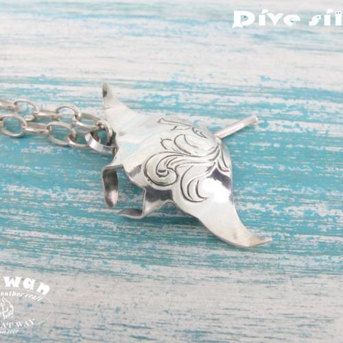 Diving silver】925銀海洋潛水銀飾--雕刻魟魚墜飾項鍊久韋革飾坊Great