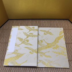 白と金色 鶴の柄/御朱印帳 3枚目の画像