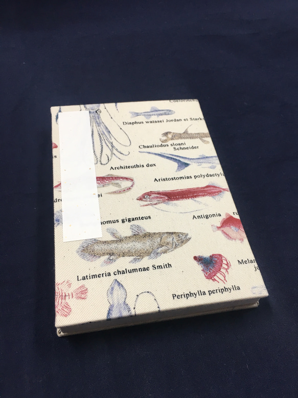 ナチュラルカラー 深海魚柄/御朱印帳【大】 3枚目の画像