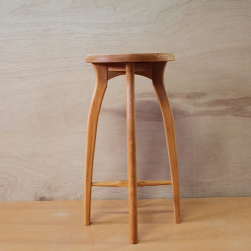 無垢材のキッチンスツールR・ケヤキ材・ハイスツール・カウンター