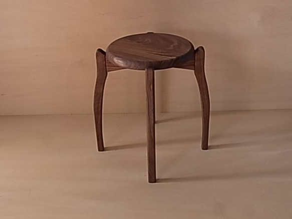 凳子1黑胡桃 第1張的照片