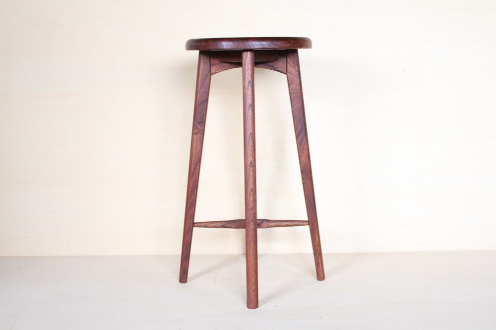 無垢材のキッチンスツールA・ケヤキ材柿渋アンティーク仕上げ・ハイスツール・カウンターチェアー・お好きな高さでオーダー可