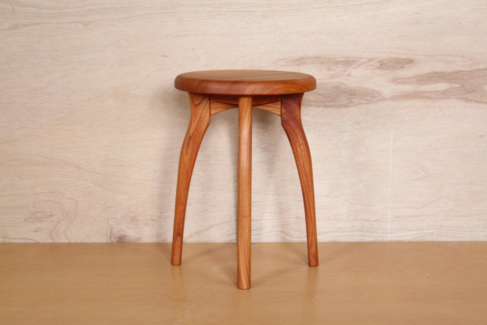 無垢材のスツールＲ・ケヤキ材・木製チェアー・お好きな高さでオーダー可