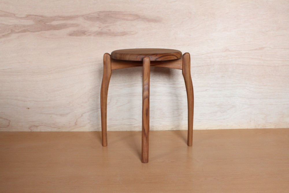 無垢材のスツール１・チーク材・木製チェアー・お好きな高さでオーダー可