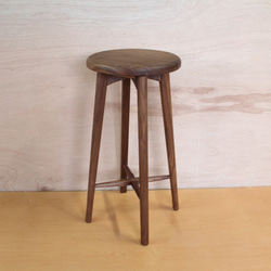 廚房凳子A，硬楓木材質，高72厘米 第3張的照片