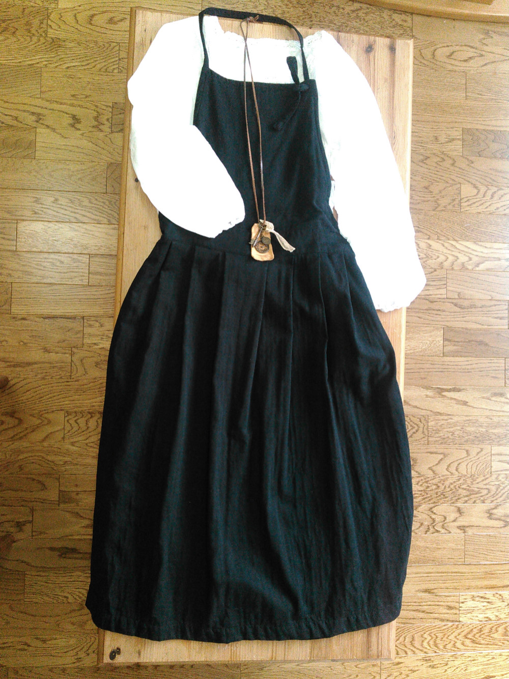 ワンピースエプロンの巻スカート（ローウエスト受注販売　）