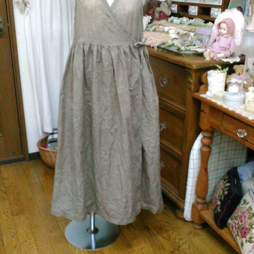 ノースリーブのカシュクールワンピース（生成のみ） ワンピース