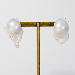 実店舗にて販売済みFresh water pearl Studs pierce -1- 4枚目の画像