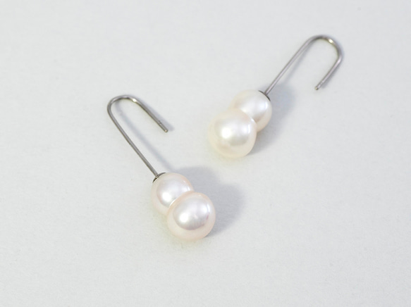 Fresh water pearl straight hook pierce / Pt900 3枚目の画像