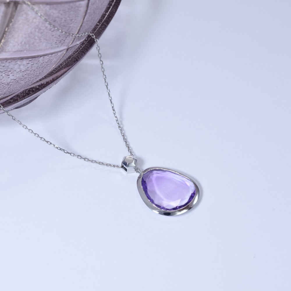 ジェムデザインバチカンｘダブルファセットカットのアメシスト k18WG