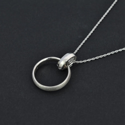 ミミミ様限定　大切な指輪をネックレスにできる「リングホルダー・ミニ」（プラチナ）チェーン付 1枚目の画像