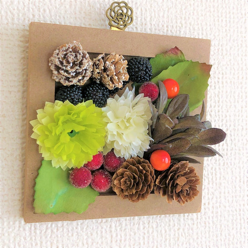 フラワー アレンジメント 松ぼっくり フレーム 秋 冬 クリスマス