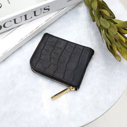 型ブラック】クロコダイル型押しレザー/高級感のある薄くて軽い