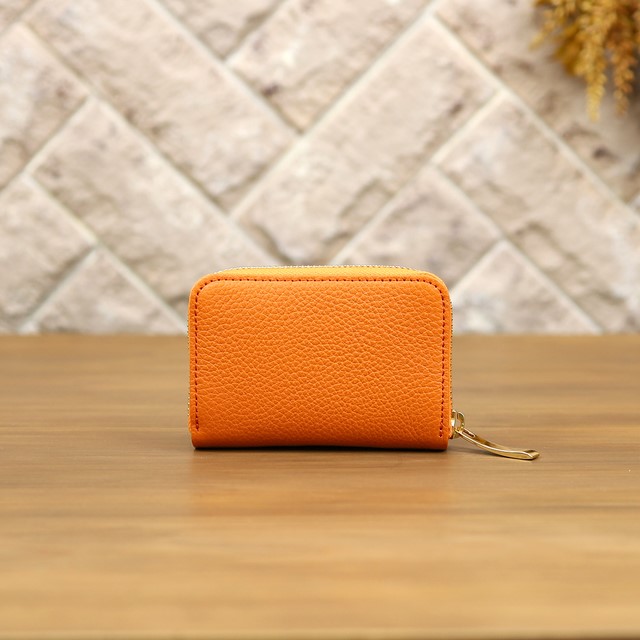 【オレンジ】上品かつ高級感のある佇まいに仕上げた多機能に使えるマルチケース/ミニ財布【ユニセックス】
