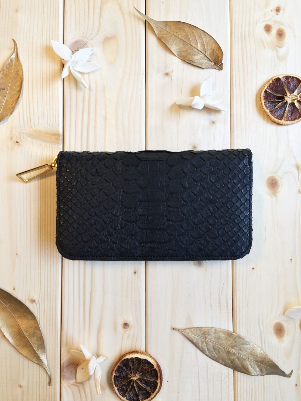 【パイソンブラック】ダイヤモンドパイソンレザーのラグジュアリーに仕上げた財布/長財布【エキゾチックレザー】