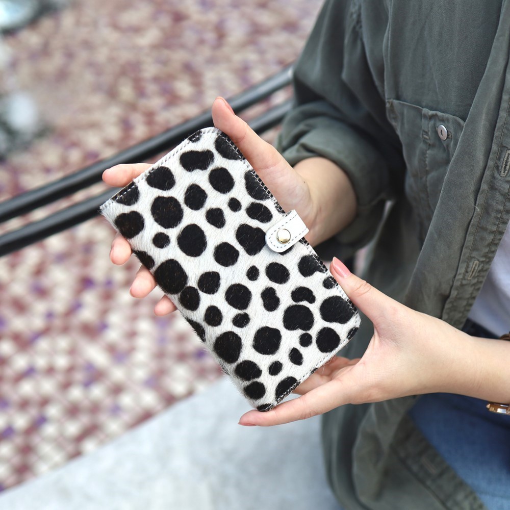 【毛付きスマホ/全11色】イタリアンレザーの毛付きレザー/ワンランク上の大人の上品手帳型スマホケース【全機種対応】