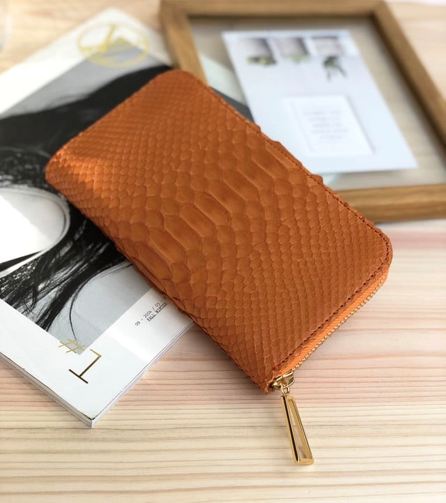 【パイソンオレンジ】ダイヤモンドパイソンレザーのラグジュアリーに仕上げた財布/長財布【パイソン】