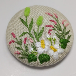 草の花手刺繍ブローチ 3枚目の画像