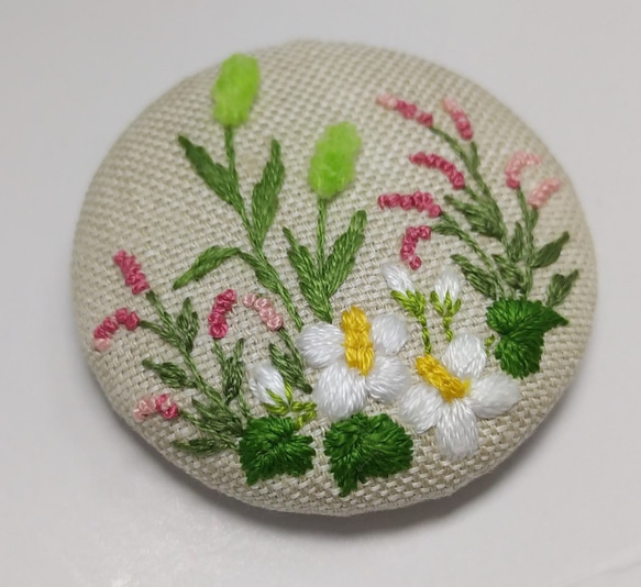 草の花手刺繍ブローチ 3枚目の画像