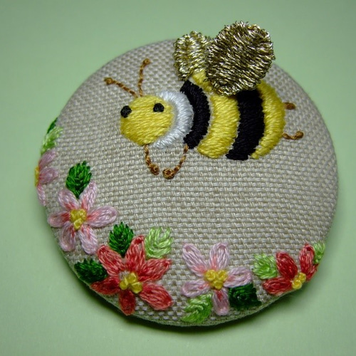 刺繍キット〉桜の刺繍ブローチ -丸- | iichi 日々の暮らしを