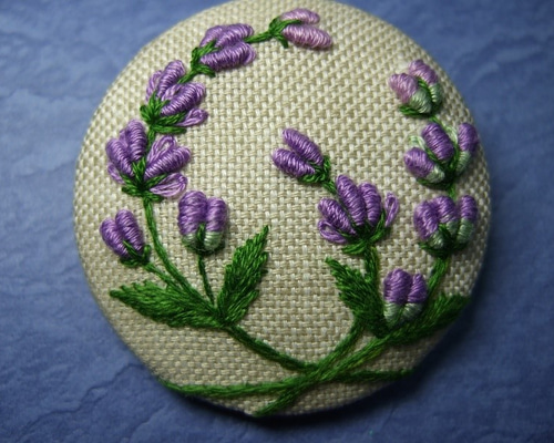 刺繍ブローチ　専用ページ 受注製作】満開のツツジの花刺繍ブローチ ブローチ かなちゃん手