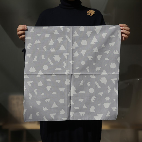 original  wrapping cloth / 原始物紡織品 廣場布 第1張的照片