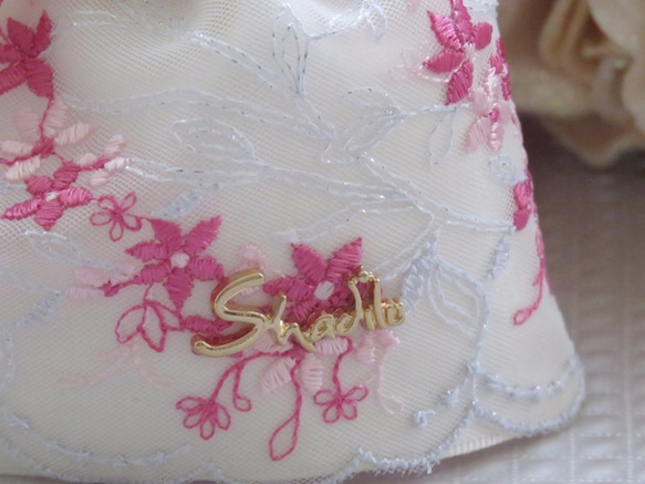 ツイートユー・ユーB42シルバーピンクの小さな花柄のレースのミニドレス手作り羊毛ボールペンダントキーリング - 。結婚式 3枚目の画像
