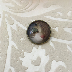 鋁飾布裳兔 2公分古銅胸針 防走光別針 CatsDream 堅毅 玻璃泡泡 時光寶石 第2張的照片