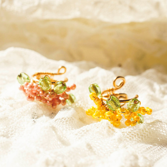 ふんわり桜とミモザのイヤーカフセット 9枚目の画像