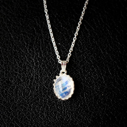 【#３】宝石質レインボームーンストーンのオーバルクラウンベゼルSilver925ネックレス 3枚目の画像