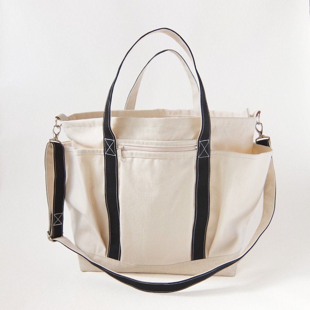 受注生産・マザーズバッグ　軽量　立体ポケットの付いたキャンバストートバッグ