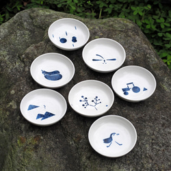 小さな丸い皿シリーズ - ソースの小さい皿、デザート皿、小青と白の磁器Caidie 1枚目の画像