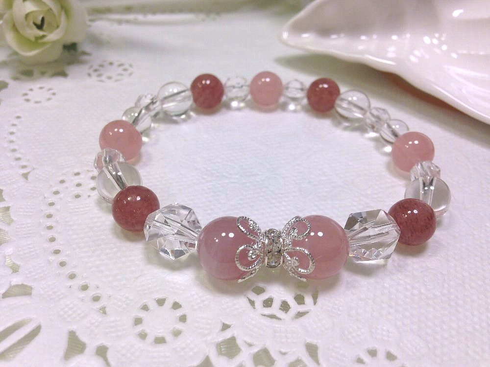 【蝶デザイン】宝石質水晶マダガスカル産ディープローズクォーツブレスレット
