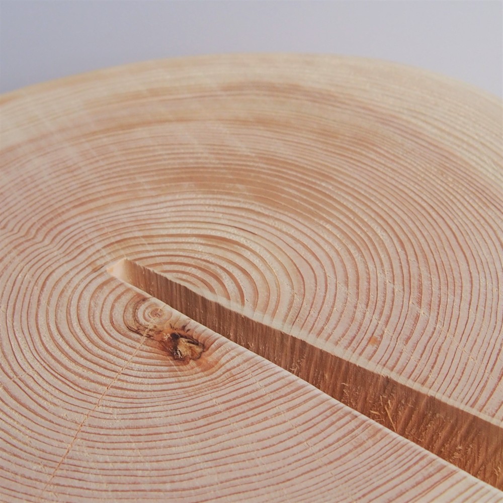 ヒノキくり抜きスツール/磨き丸太仕上げ　サイドテーブル　ディスプレイ　ウッドスツール　木製の棚