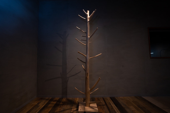 コートハンガー　MORITO 北欧　ナチュラルデザイン　本物のヒノキの枝を使用　アパレル　店舗什器　キャスター付き 2枚目の画像