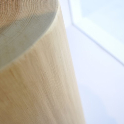 LOG STOOL 杉の丸太スツール／ディスプレイ／サイドテーブル