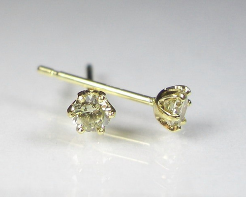 k18ダイヤモンドピアス 片耳 フクリン 覆輪 1／2セット K18YG 0.2ct