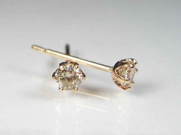 【受注生産】一粒ダイヤモンドピアス 0.1/0.1ct 計0.2ct K18YG/K18PG/プラチナ スタッドピアス 2枚目の画像