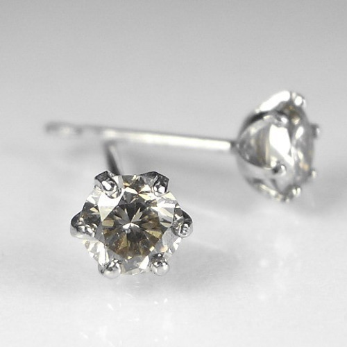 計0.5ct(0.25ct×2) 天然ダイヤモンド Pt900 ピアスプラチナ