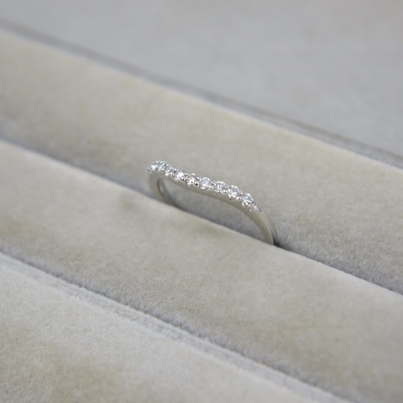 【受注生産】プラチナ ダイヤ リング ハーフエタニティ PT V字 pt900 0.2ct 指輪 2枚目の画像